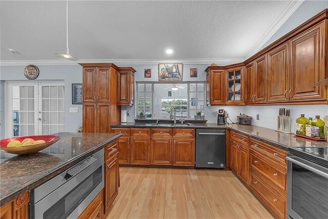 Building Photo - 7425 SW 14th Ct