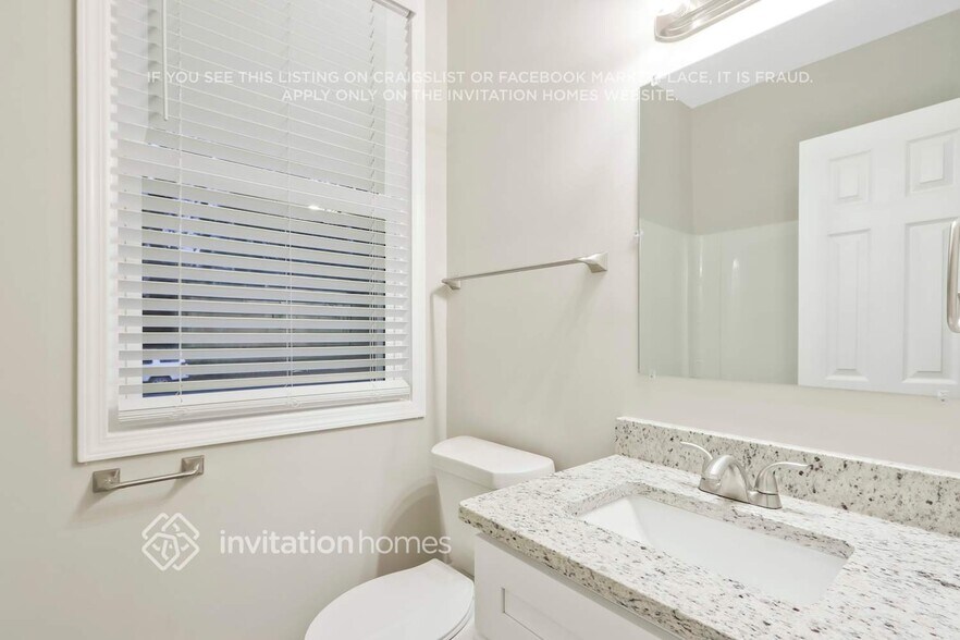 Building Photo - 3382 Saxony Way