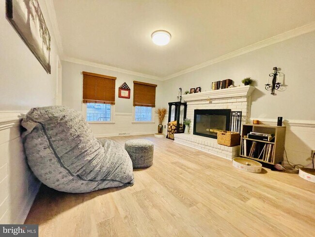 Building Photo - 3103 Titanic Dr