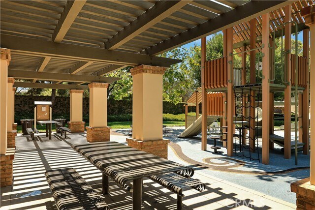 Building Photo - 138 Coralwood