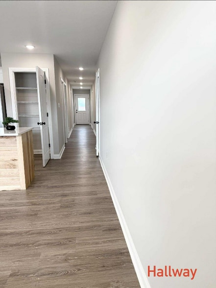 Building Photo - 418-420 Nandino Cir