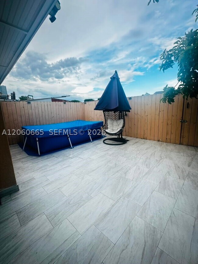 Building Photo - 7097 SW 152nd Pl