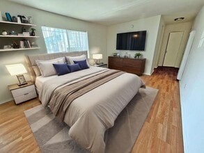 Building Photo - 12716 Venice Blvd.