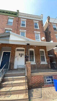 Building Photo - 4241 W Stiles St