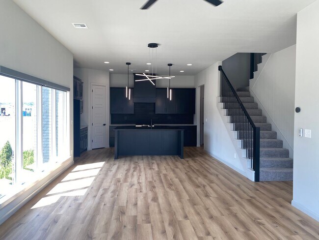Building Photo - Beautiful contemporary 2-story home with 3 bedrooms and 2 bathrooms in Addison Creek.