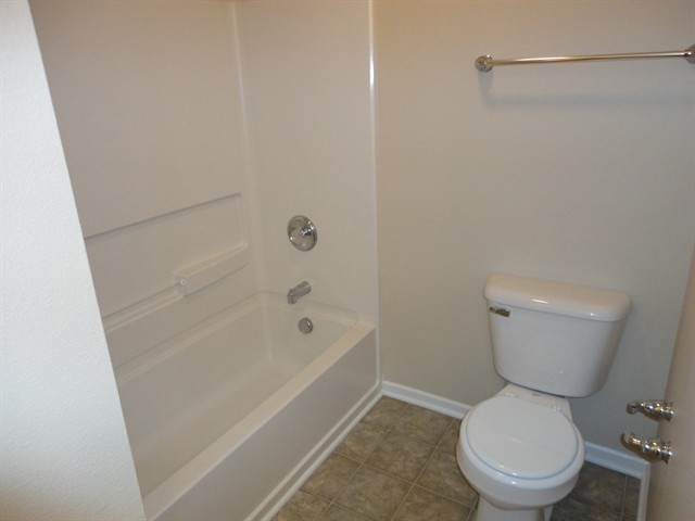 Building Photo - 10395 Butler Dr