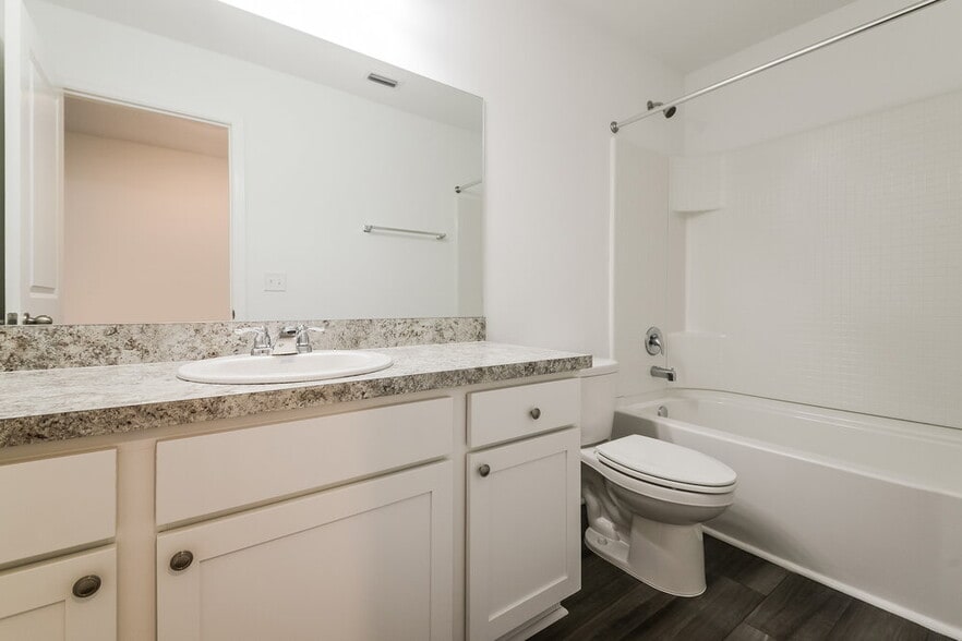 Building Photo - 984 Ocean Spray Dr