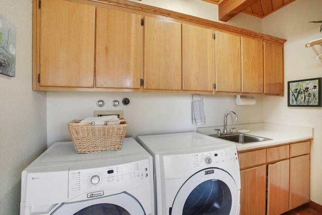 Building Photo - 3 Bedroom, 2 Bathroom Home in North Albuqu...