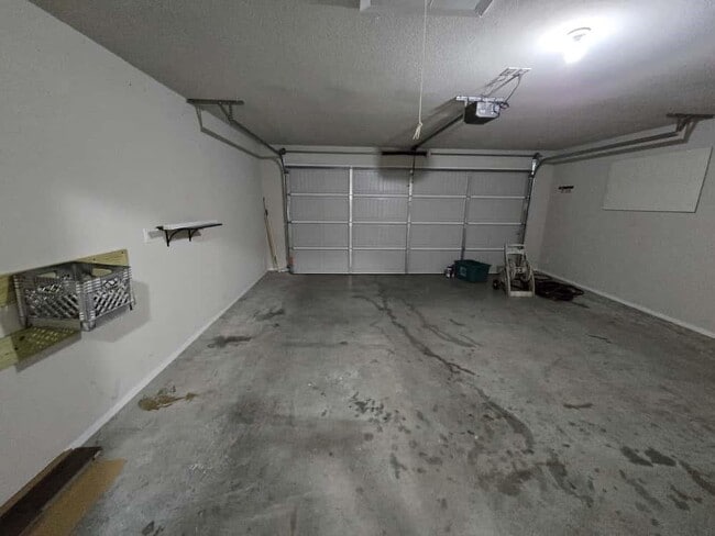 Building Photo - 1144 S Jaybird Ln