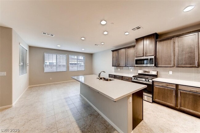 Building Photo - 2552 Sable Creek St