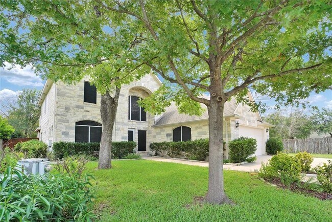 Building Photo - 2001 Singing Hls