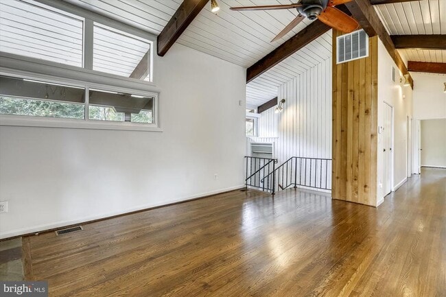 Building Photo - 5511 Huntington Pkwy