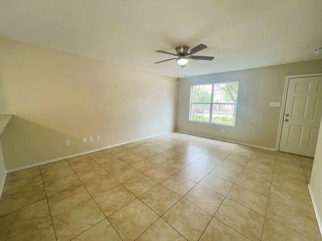 Building Photo - 436 Mystic Glen Loop