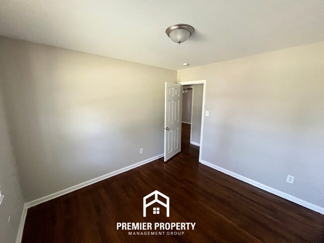 Building Photo - Charming 3BR/1.5BA Whitehaven Home | Low-Maintenance Tile Floors & Huge Fenced Yard