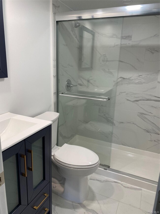 Building Photo - 382 Deer Park Ave