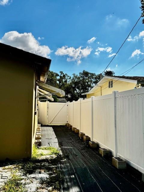 Building Photo - 1155 San Remo Dr