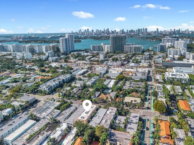 Building Photo - 1559 Michigan Ave