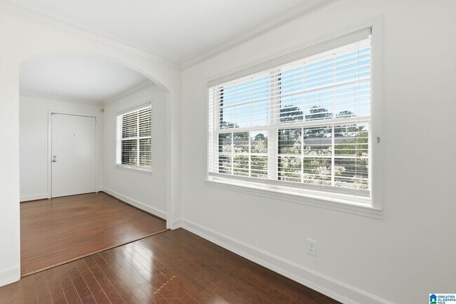 Building Photo - 3127 Lancaster Ct