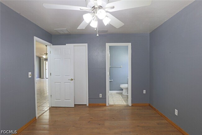 Building Photo - 3818 SW 7th Pl