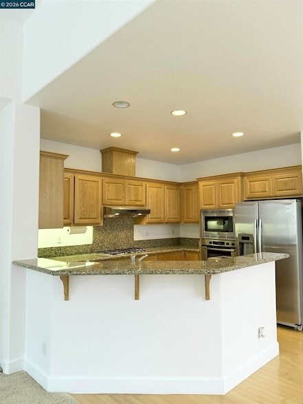 Building Photo - 350 Caroni St