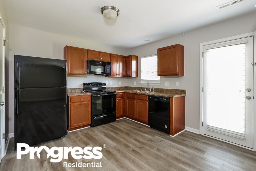 Building Photo - 2728 Maybrook Crossing Dr