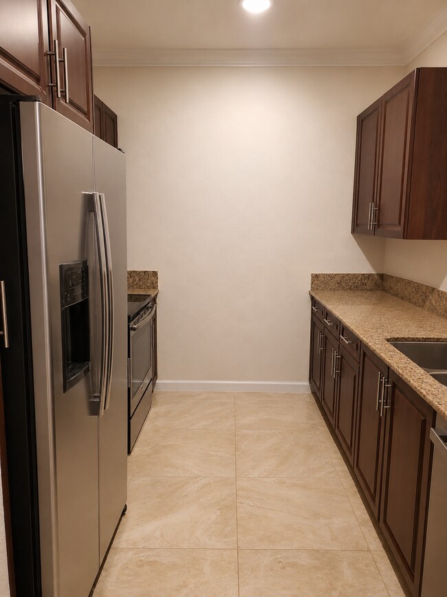 Building Photo - "Charming 3-Bed Oasis with 2.5 Baths in Lakeworth - Lakeview – Spacious 1622 Sq. Ft. Gem!"