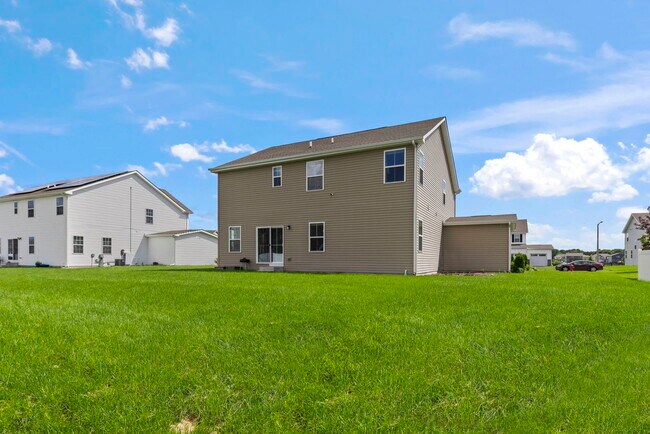 Building Photo - 3079 Grande Trail