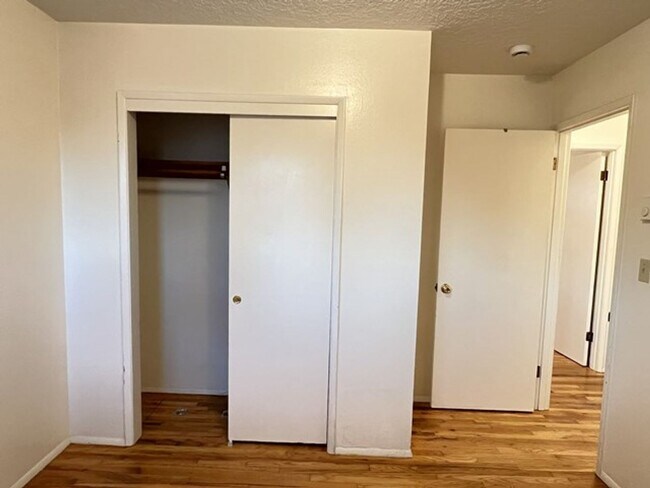 Building Photo - haym01*