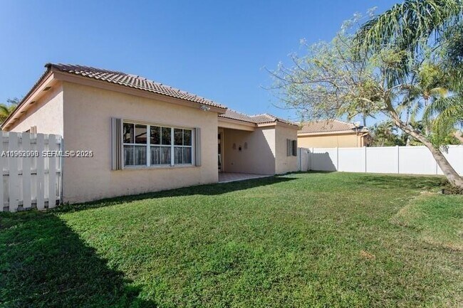 Building Photo - 1236 Meadows Blvd