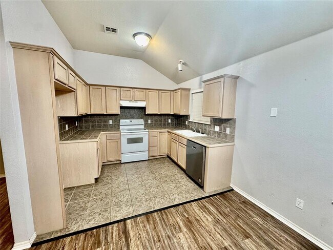 Building Photo - 12337 SW 6th St