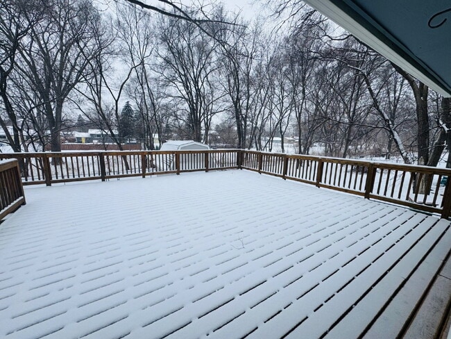 Building Photo - Single Family Home with 4-Bedrooms and 2 bathrooms in Coon Rapids