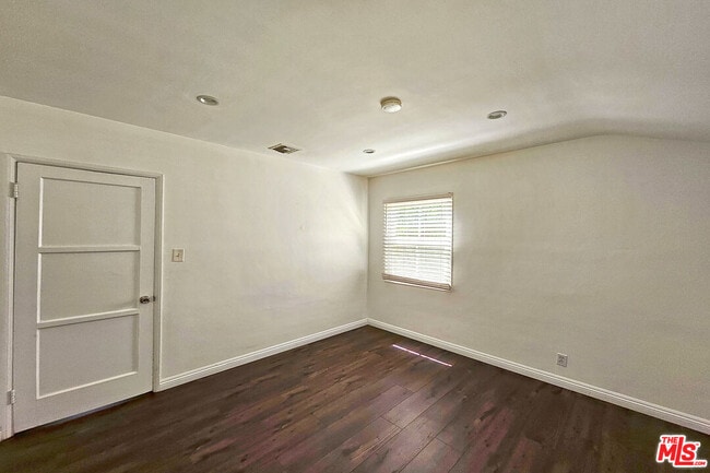 Building Photo - 15106 San Jose St