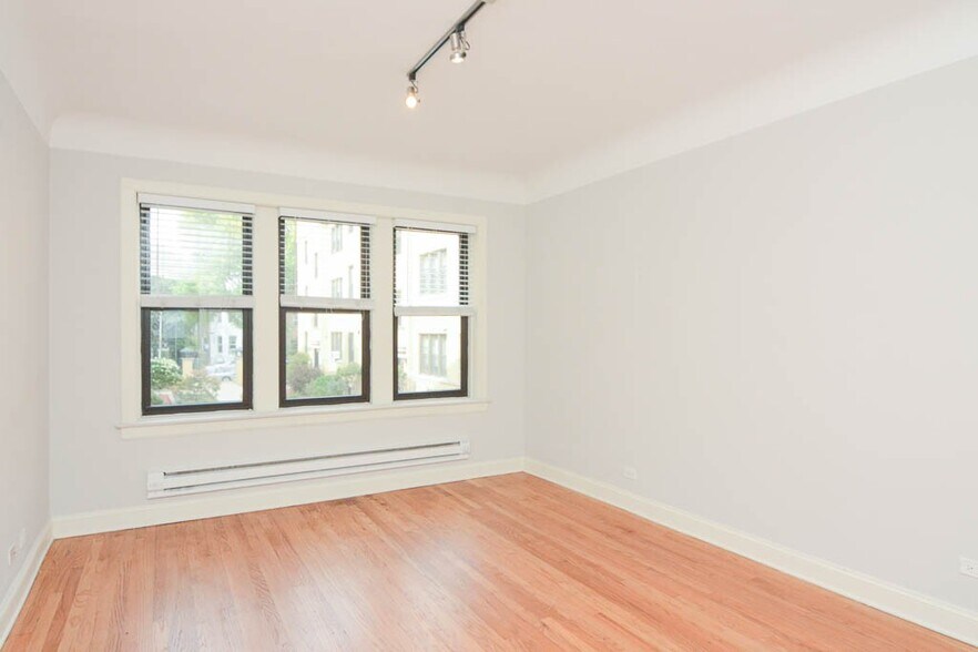 Building Photo - 2324 N Rockwell St