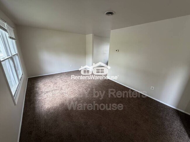 Building Photo - 1201 E 43rd St