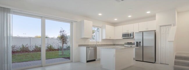 Building Photo - 4344 Sailplane Ct