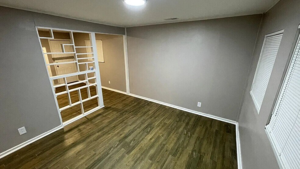Building Photo - 1063 St Margaret Dr