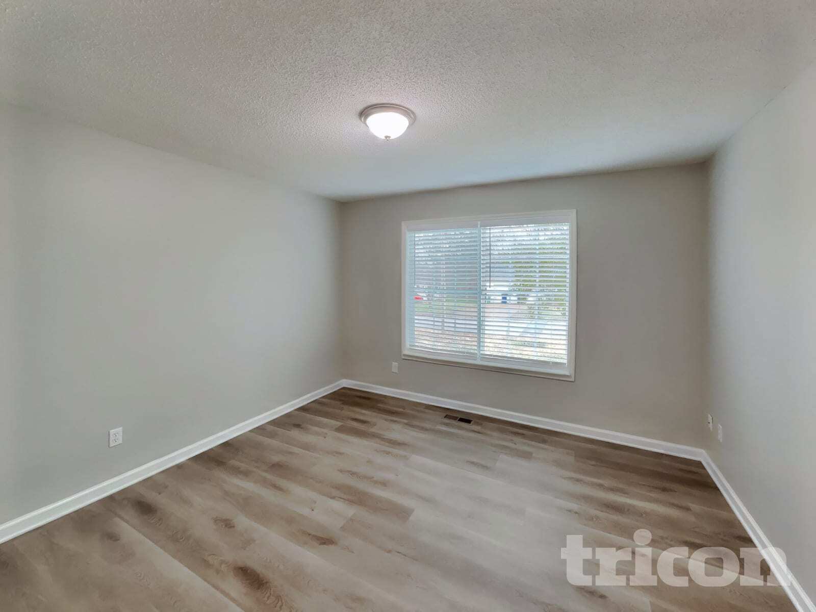 Building Photo - 437 Bradford Cir