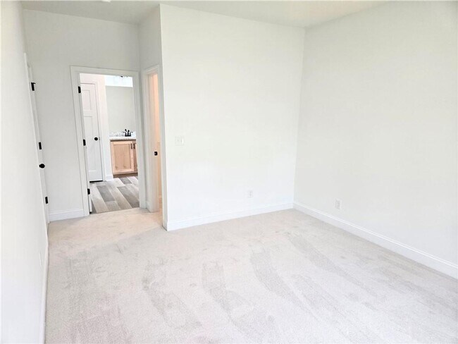 Building Photo - Brand-New Construction Near Auburn University