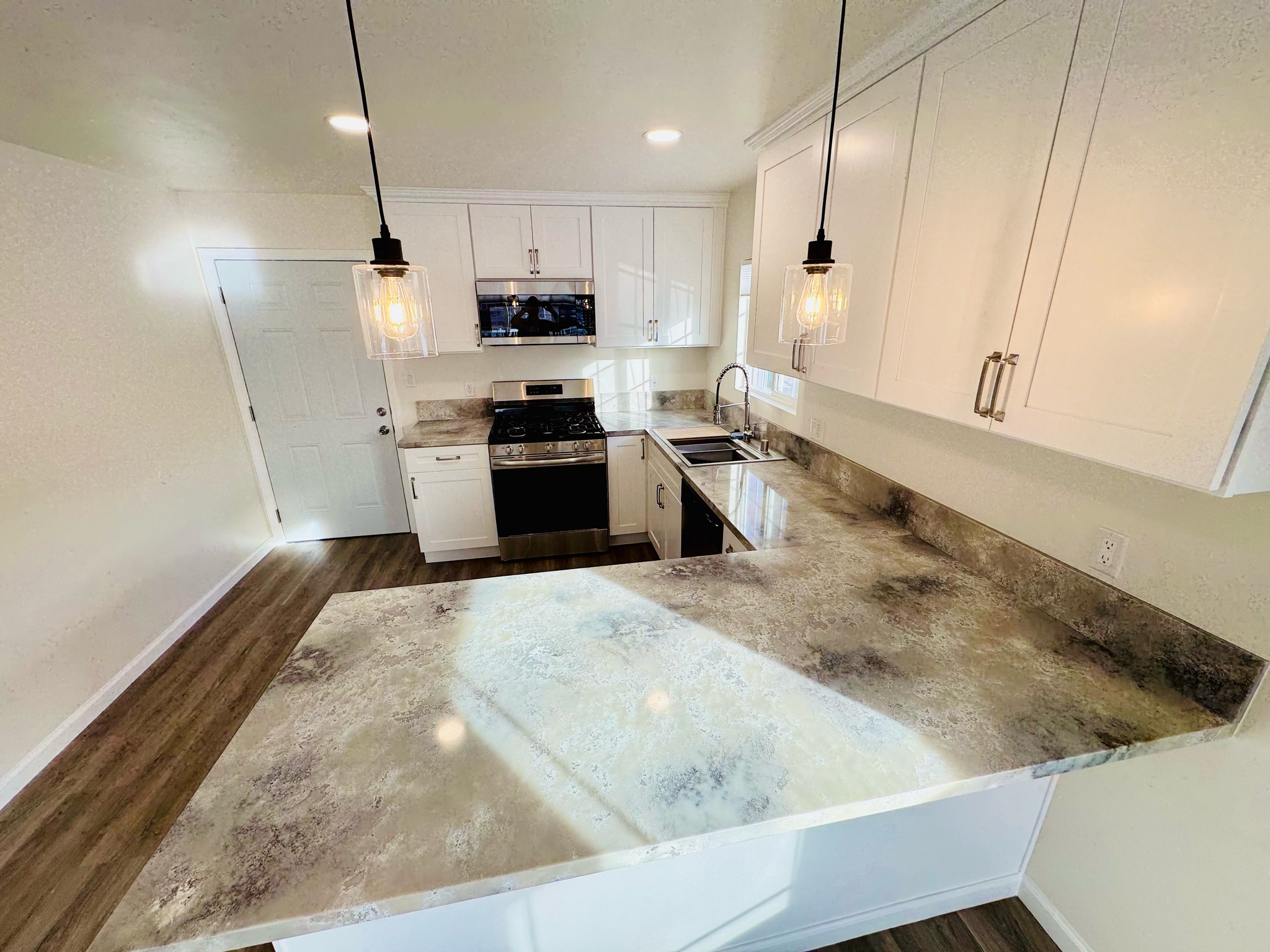 Building Photo - 20606 Raymond Ave