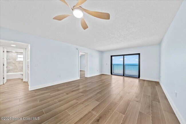 Building Photo - 1465 Jimmy Buffett Mem Hwy