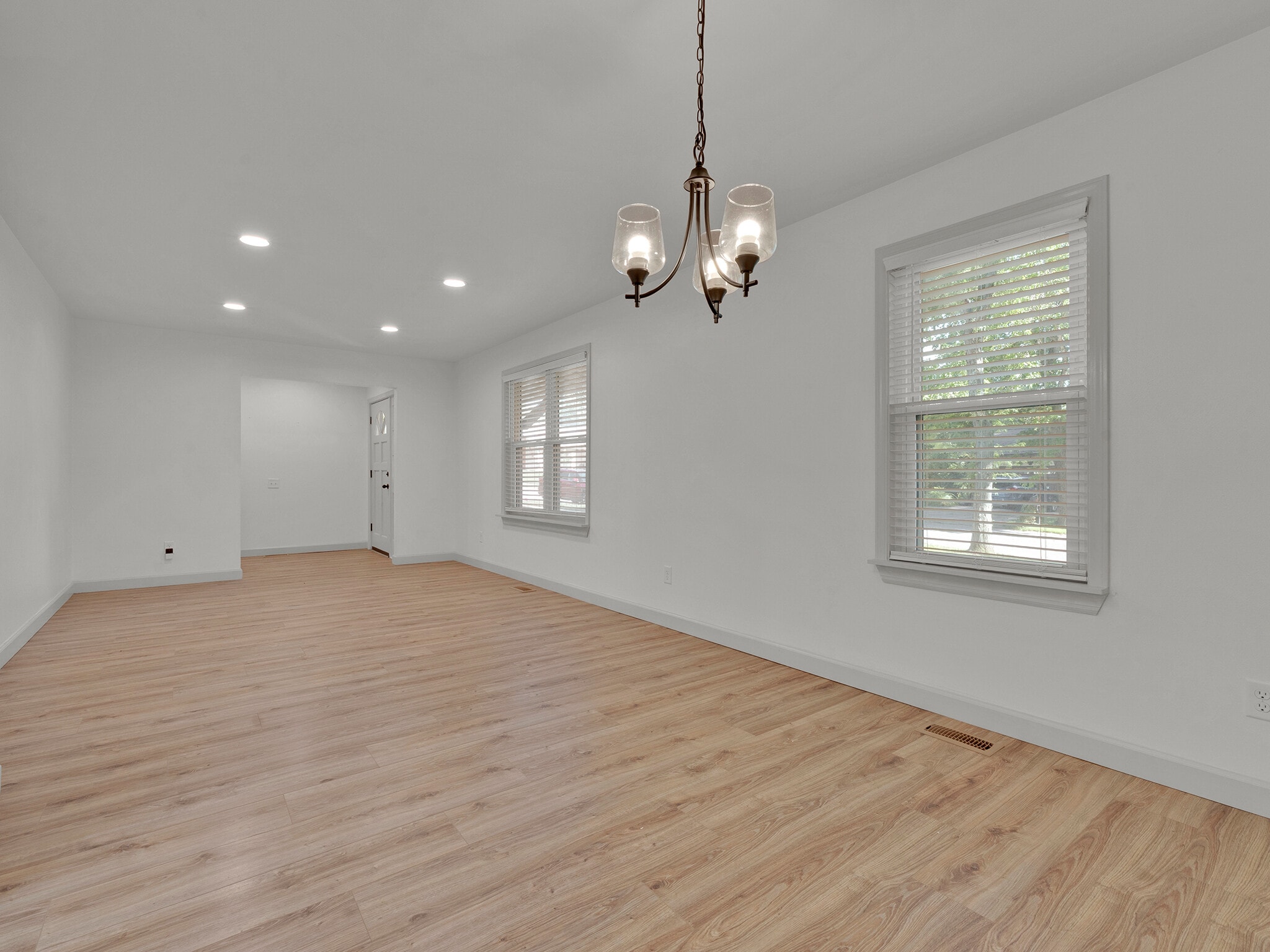 Building Photo - 449 Madrina Ct