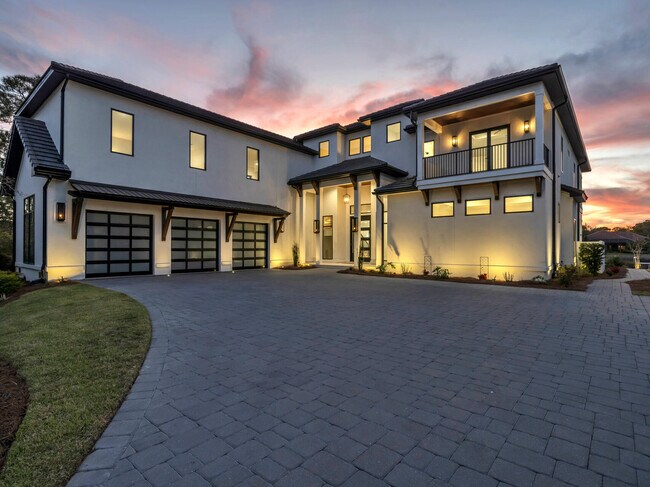 Building Photo - 330 Kelly Plantation Dr