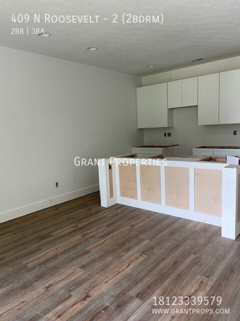Building Photo - 409.2 2bdrm