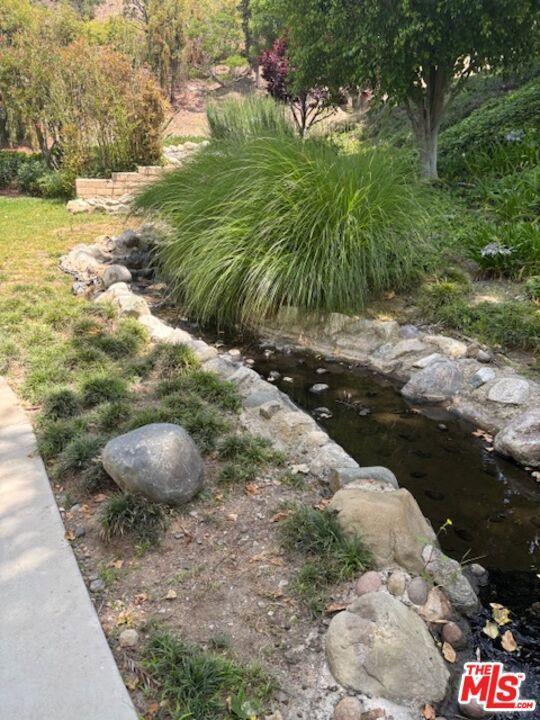 Building Photo - 1644 Palisades Dr