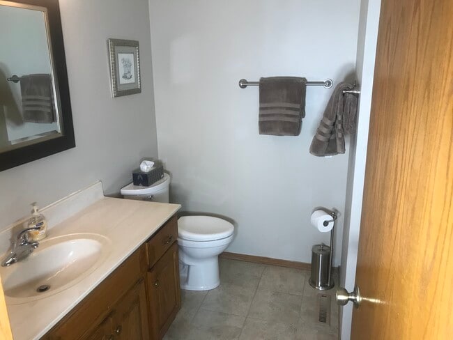 Building Photo - 101 S Rock Rd