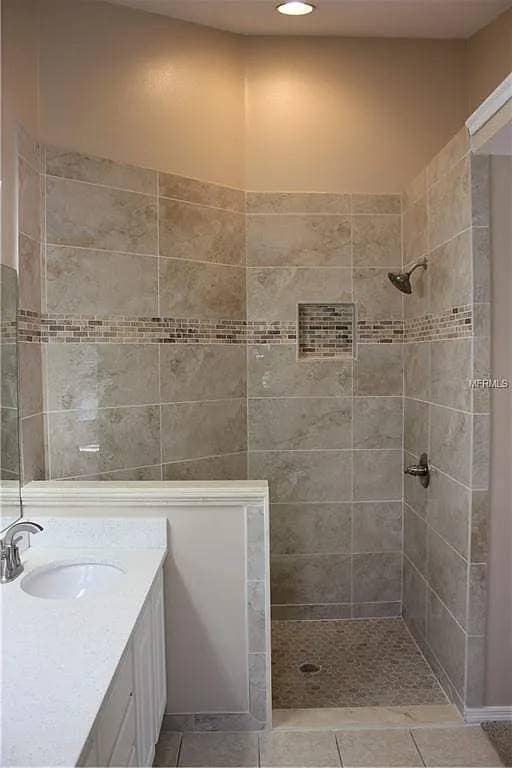 Building Photo - 7057 Cascade Ct
