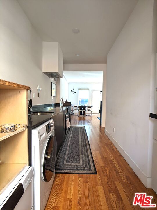 Building Photo - 246 Columbia Pl