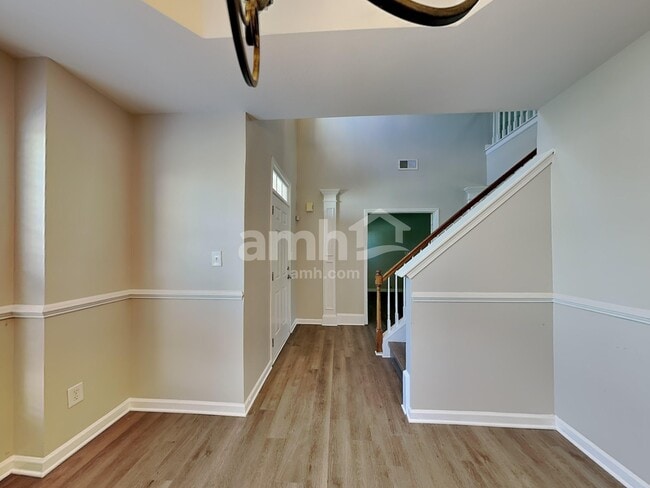 Building Photo - 2001 Moonstone Ln