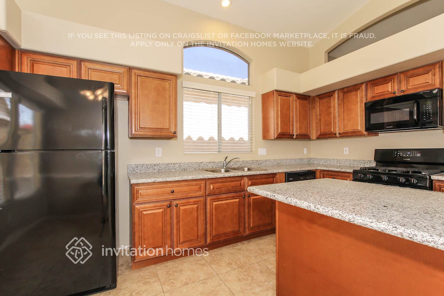 Building Photo - 4922 W Behrend Dr