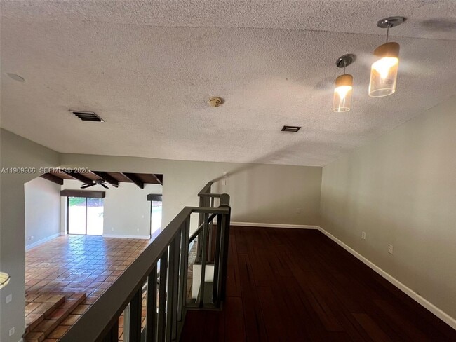 Building Photo - 7512 SW 95th Pl